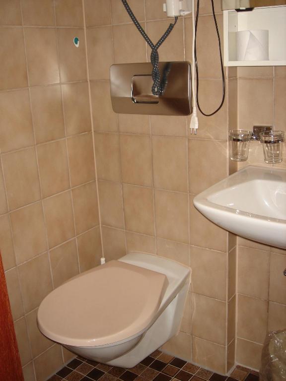 Hotel Eden Sisikon Szoba fotó