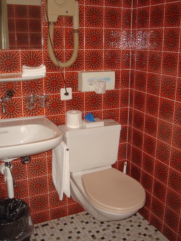 Hotel Eden Sisikon Szoba fotó